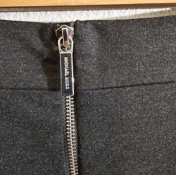 Michael Kors Elegant Gray Women's Skirt - Picture 4 of 7